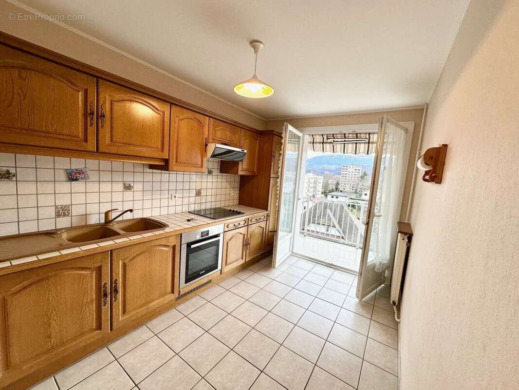 Appartement à ECHIROLLES