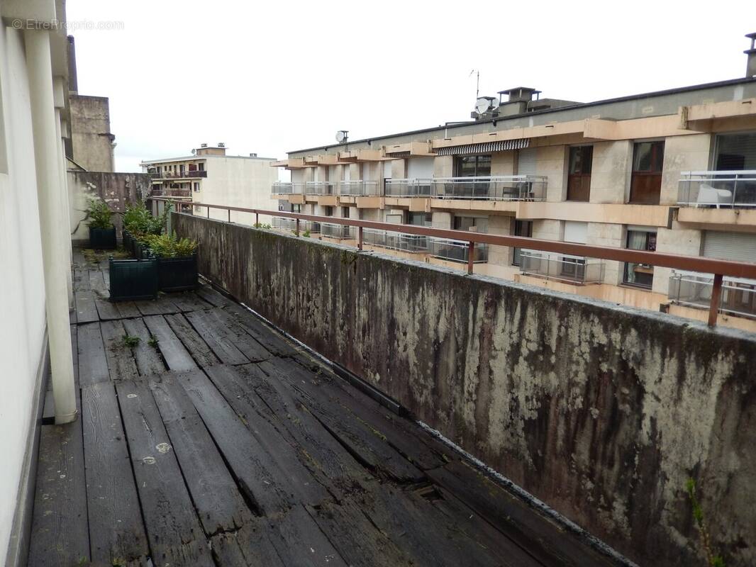 Appartement a vendre Annemasse T4 attique Terrasse - Appartement à ANNEMASSE