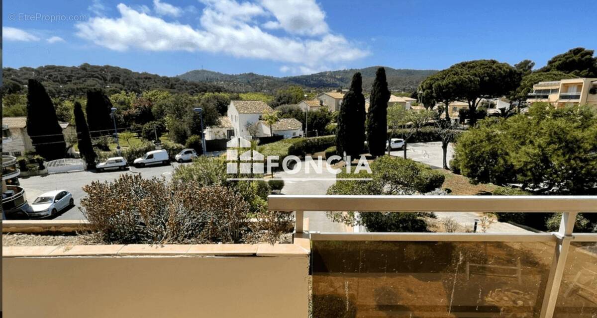 Appartement à BORMES-LES-MIMOSAS