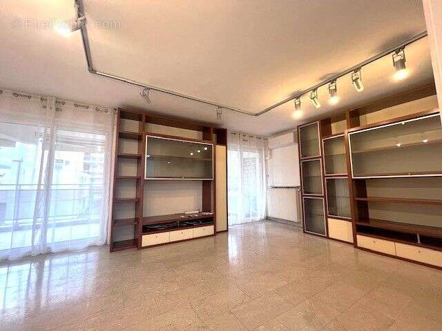 Appartement à ALBIGNY-SUR-SAONE