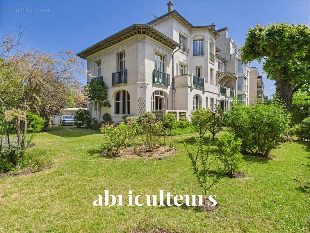 Appartement à PARIS-12E