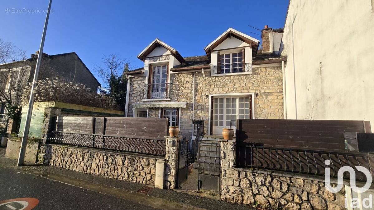 Photo 1 - Maison à MORET-SUR-LOING