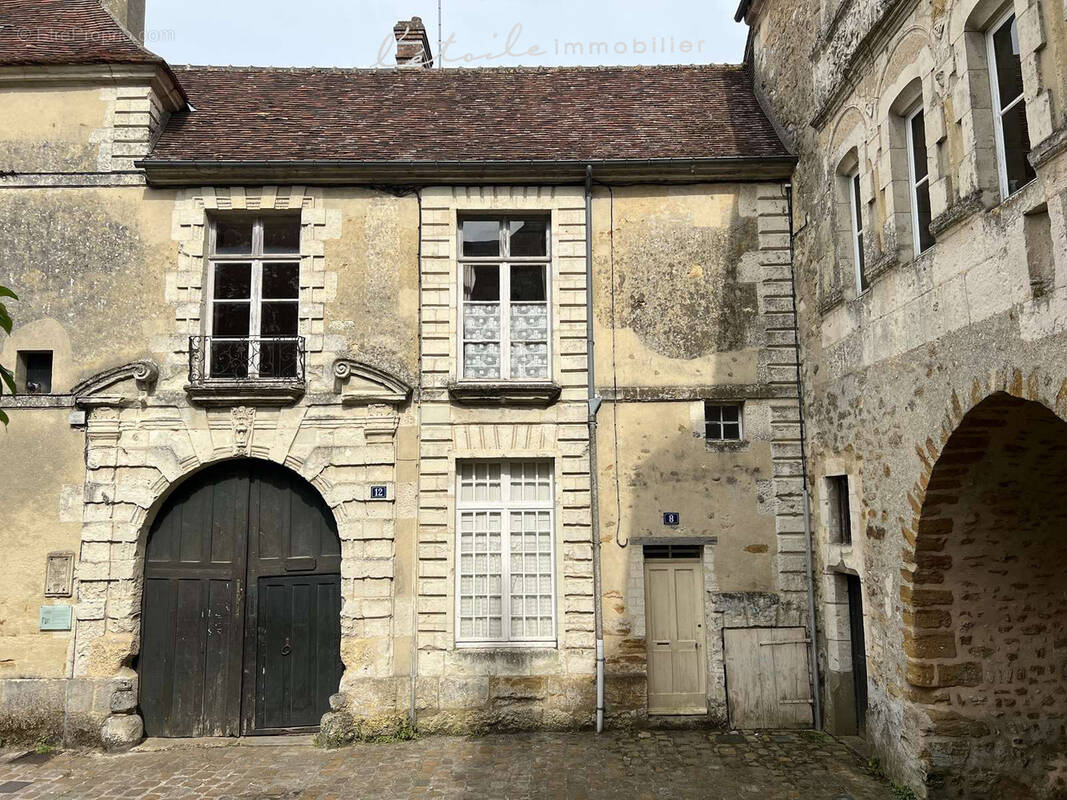 Maison à MORTAGNE-AU-PERCHE