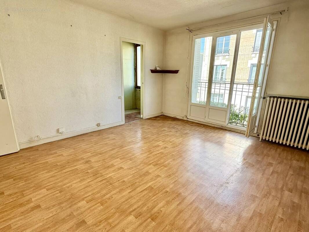 Appartement à SAINT-MAUR-DES-FOSSES
