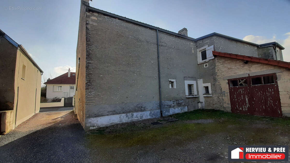Maison à SAINT-CONTEST