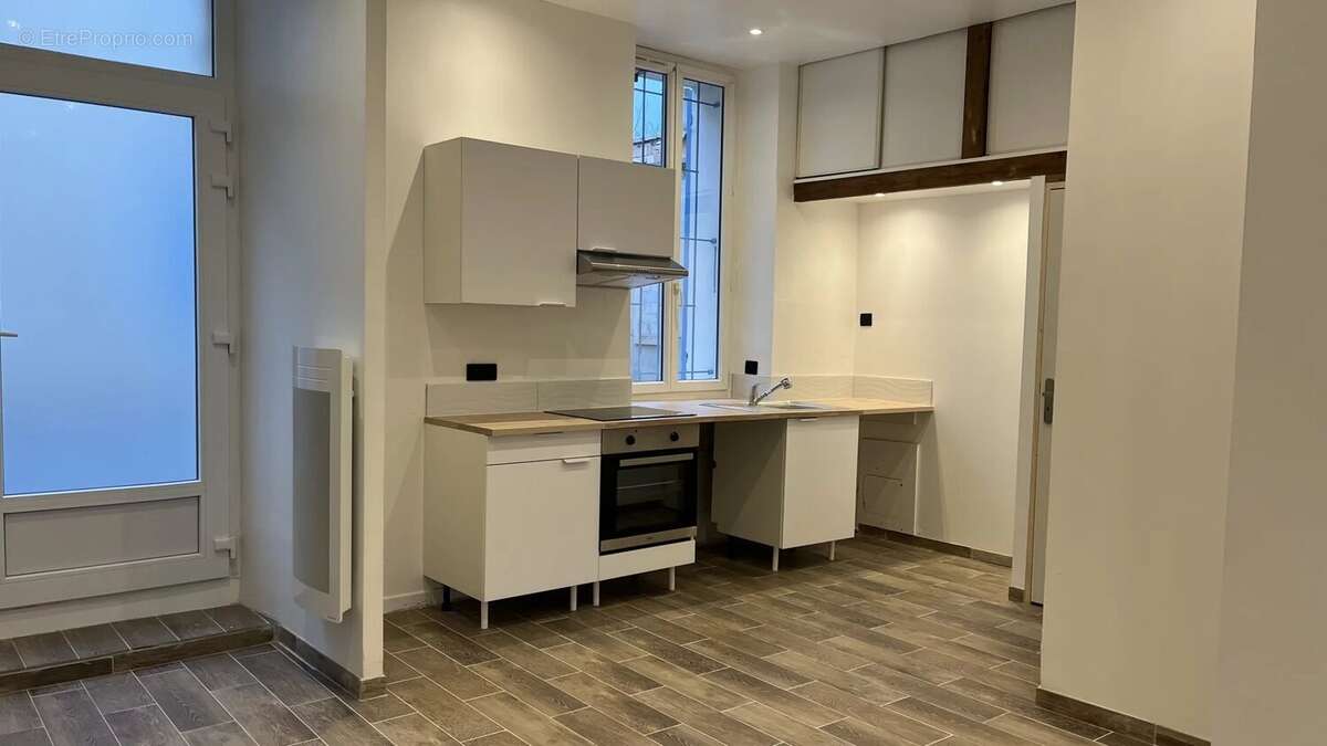 Appartement à PORT-DE-BOUC