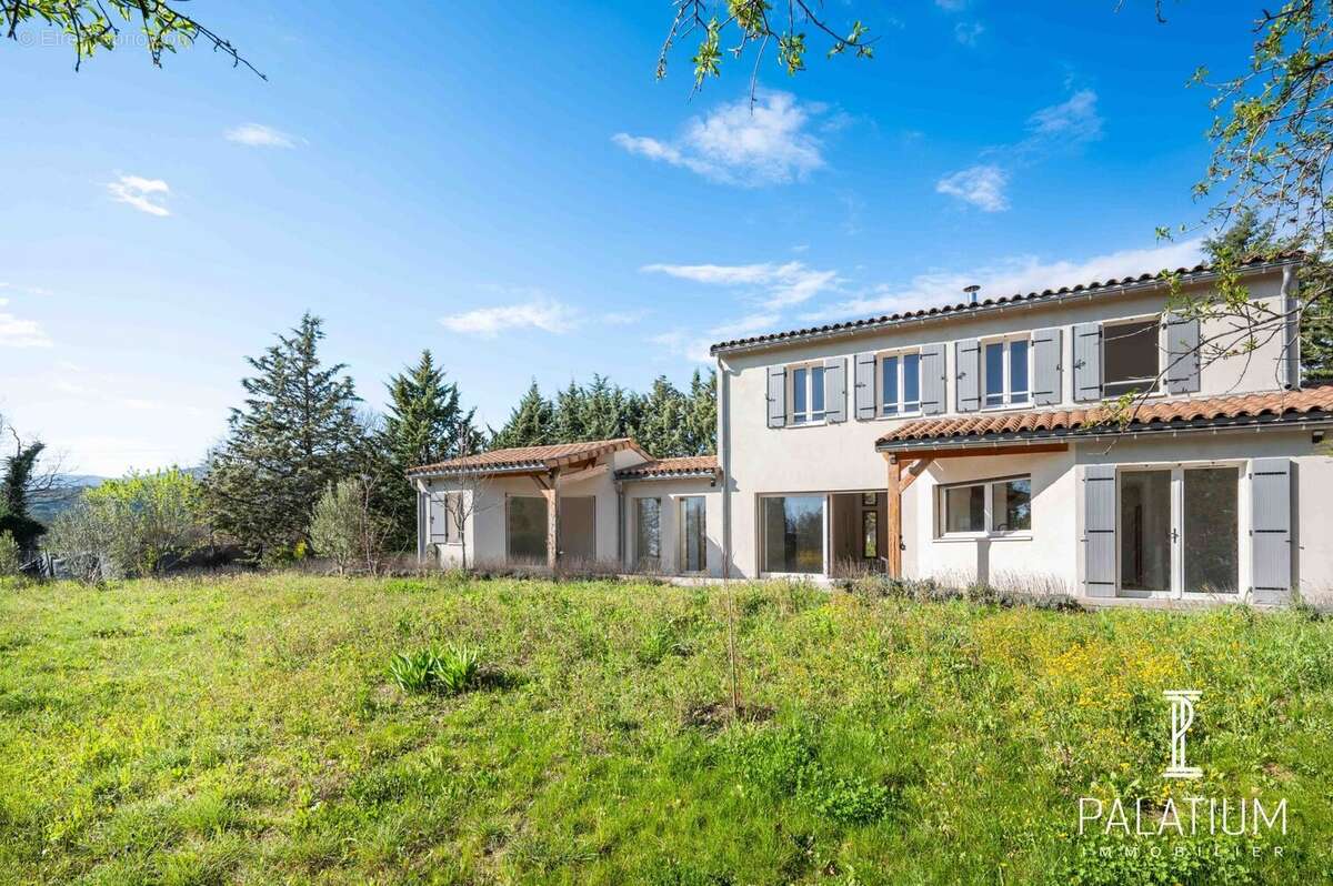 Maison à CUCURON