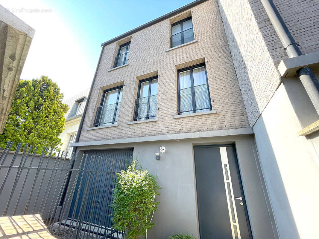 Maison à NOGENT-SUR-MARNE