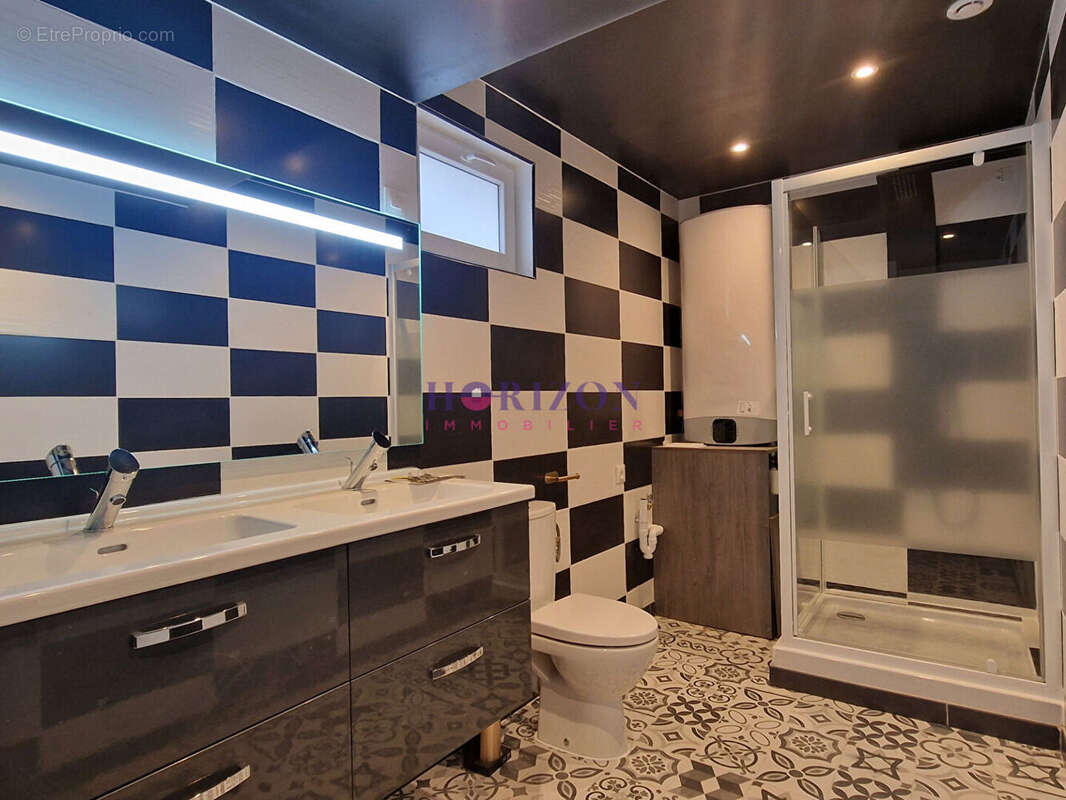 Appartement à LA CHAPELLE-EN-SERVAL