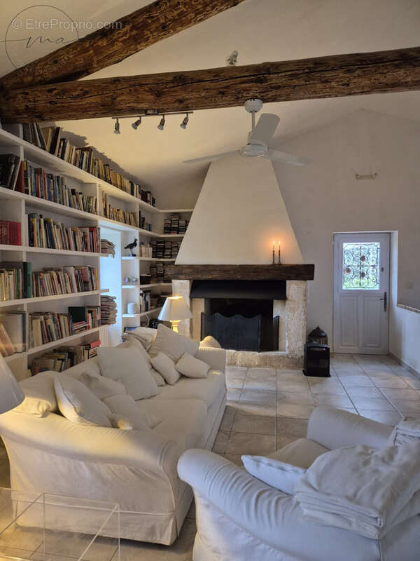 Maison à CABREROLLES