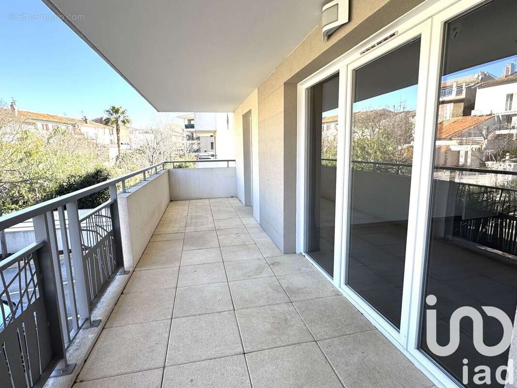 Photo 2 - Appartement à PUGET-SUR-ARGENS
