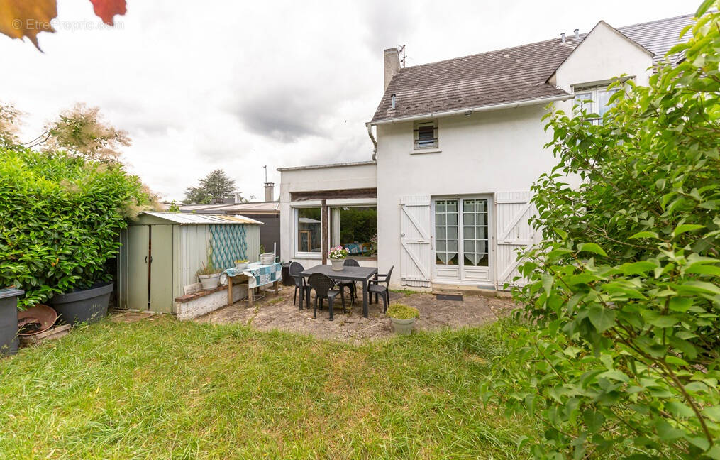 Maison à OZOIR-LA-FERRIERE