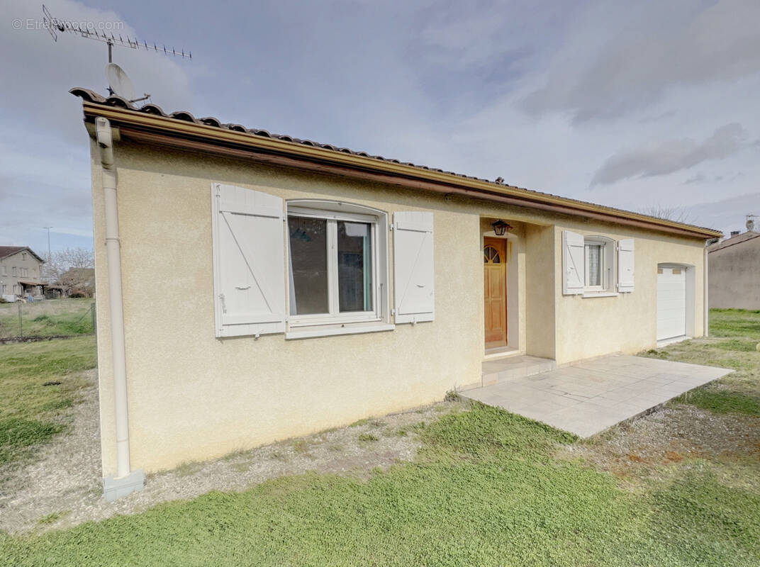 Maison à SAIX