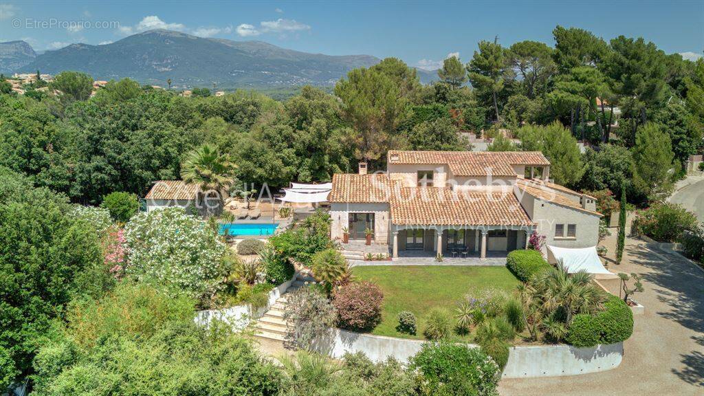 Maison à BIOT