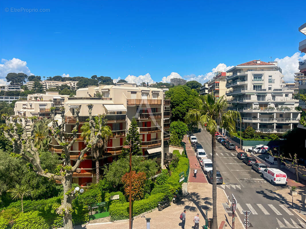 Appartement à LE CANNET