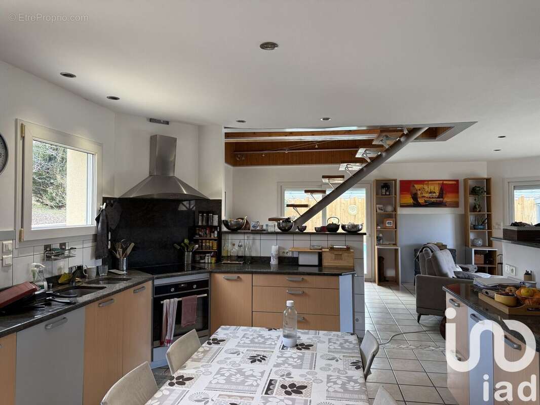 Photo 3 - Maison à BAS-EN-BASSET