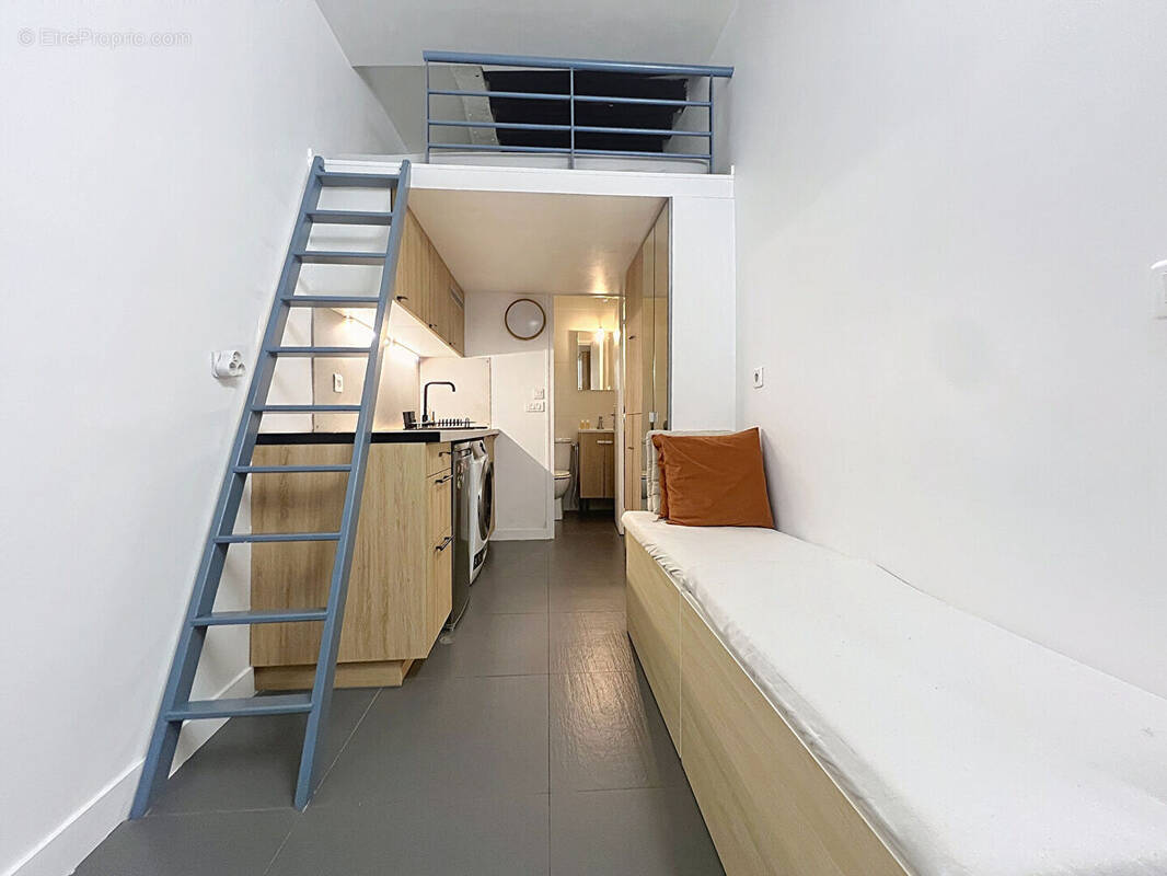 Appartement à PARIS-2E