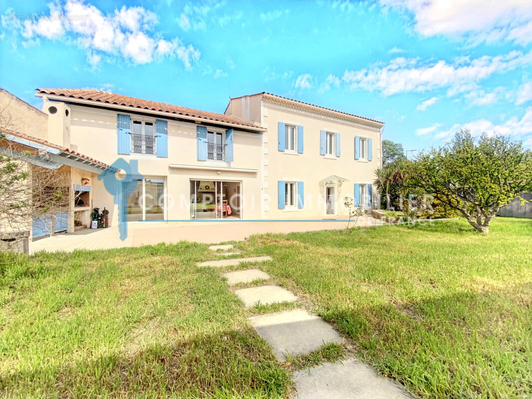 Maison à MONTFRIN