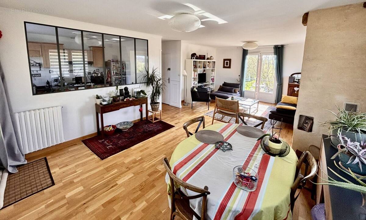 Maison à MIGNALOUX-BEAUVOIR