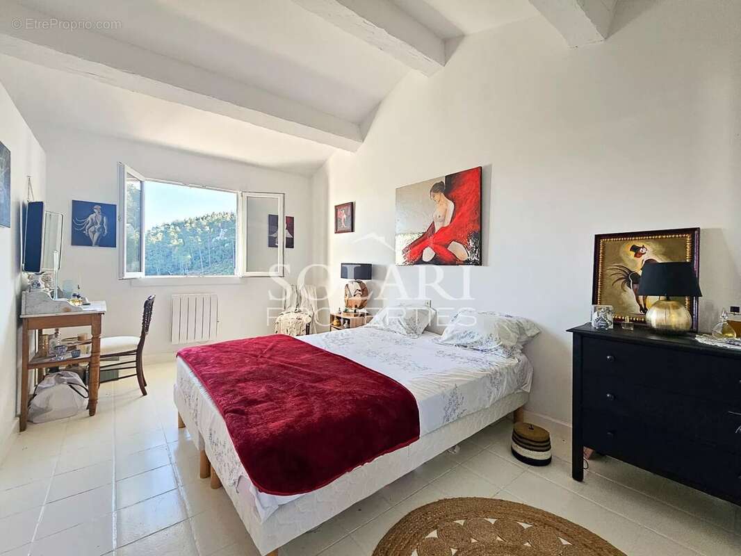 Maison à FREJUS