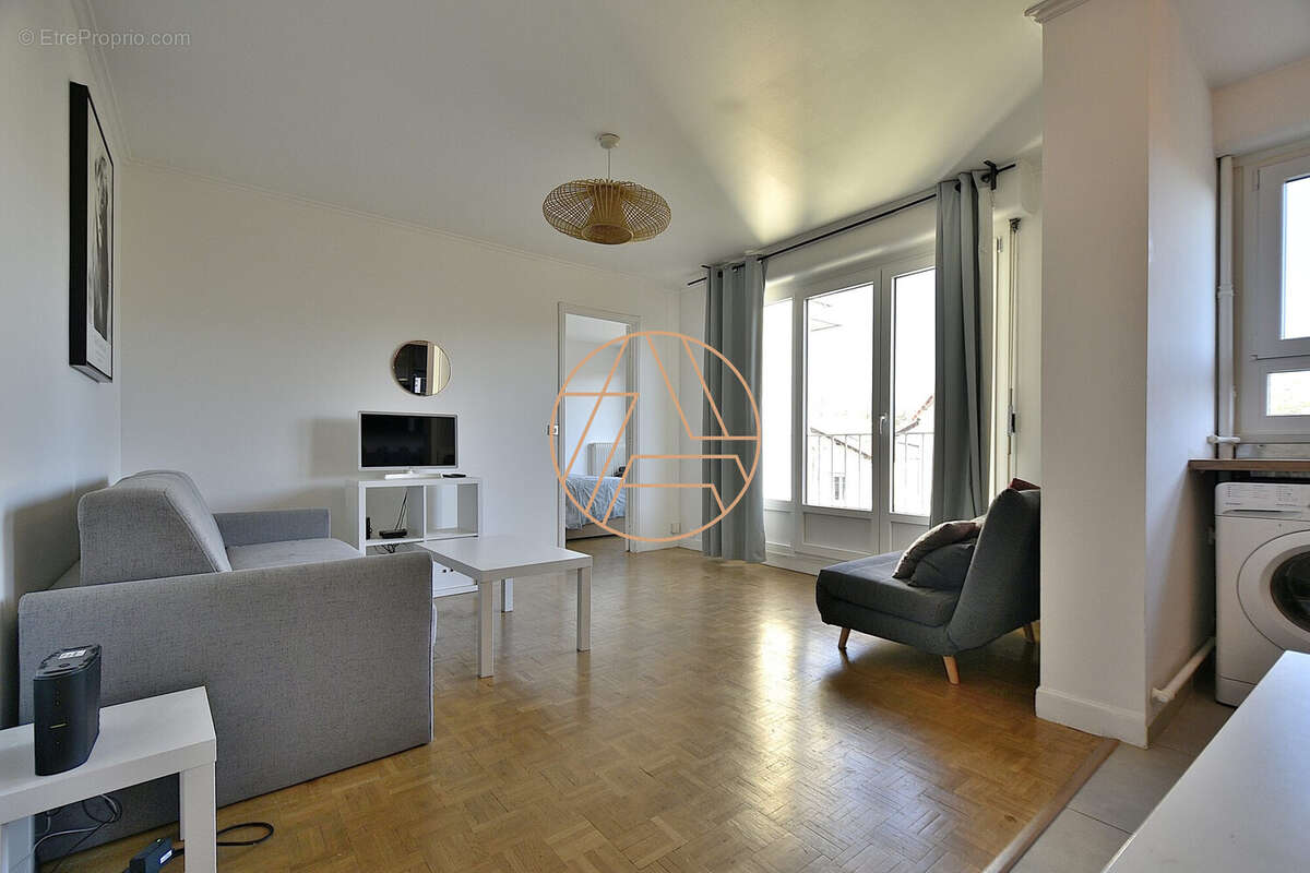 Appartement à SAINT-MAUR-DES-FOSSES