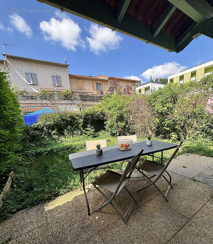 Appartement à LYON-8E
