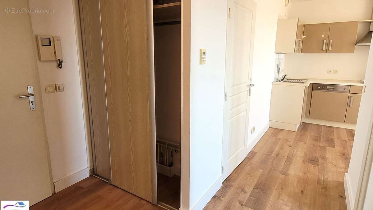 Appartement à MANDELIEU-LA-NAPOULE