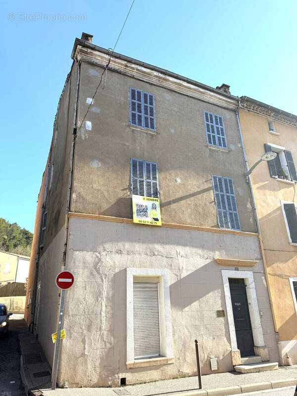 Maison à GONFARON
