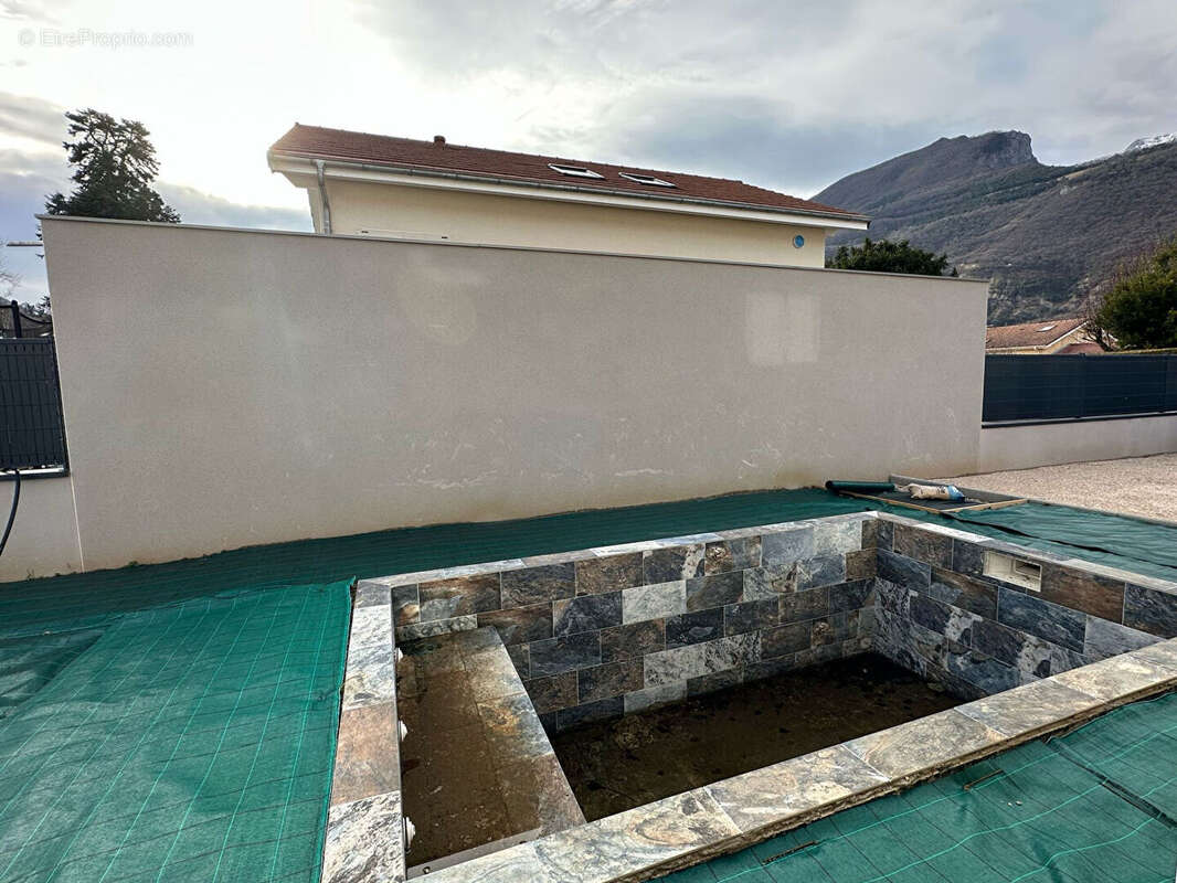 Maison à VIF