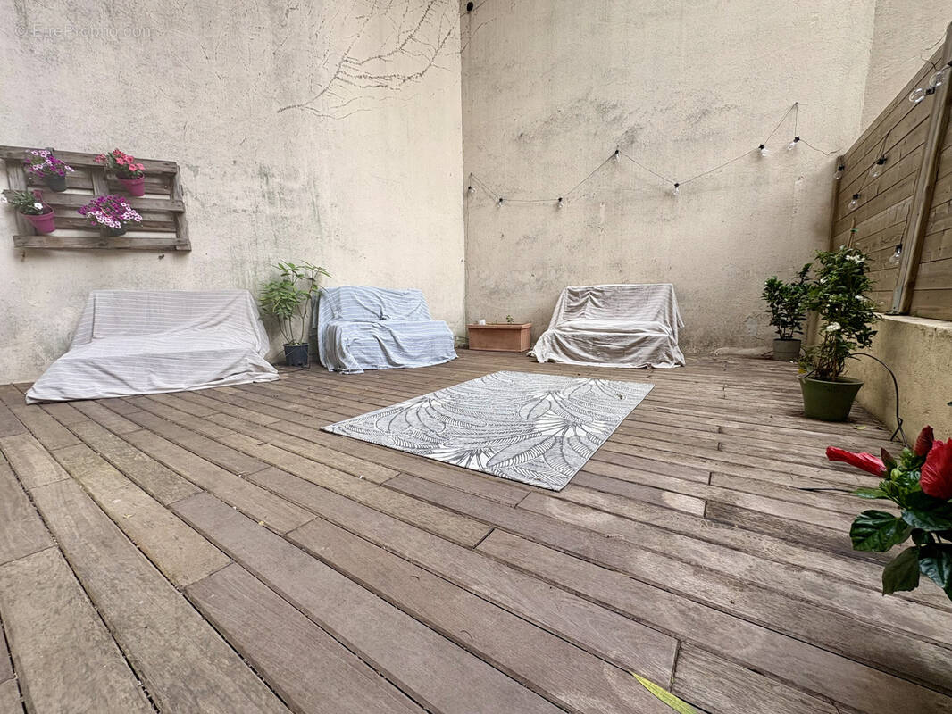 Appartement à LE CANNET