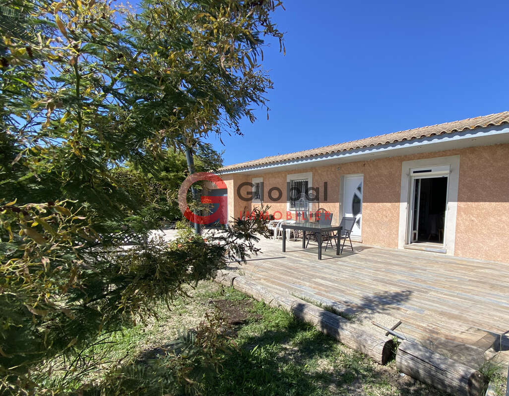 Maison à CREISSAN