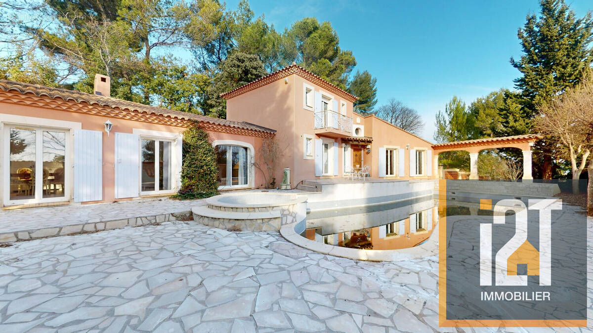 Maison à NIMES