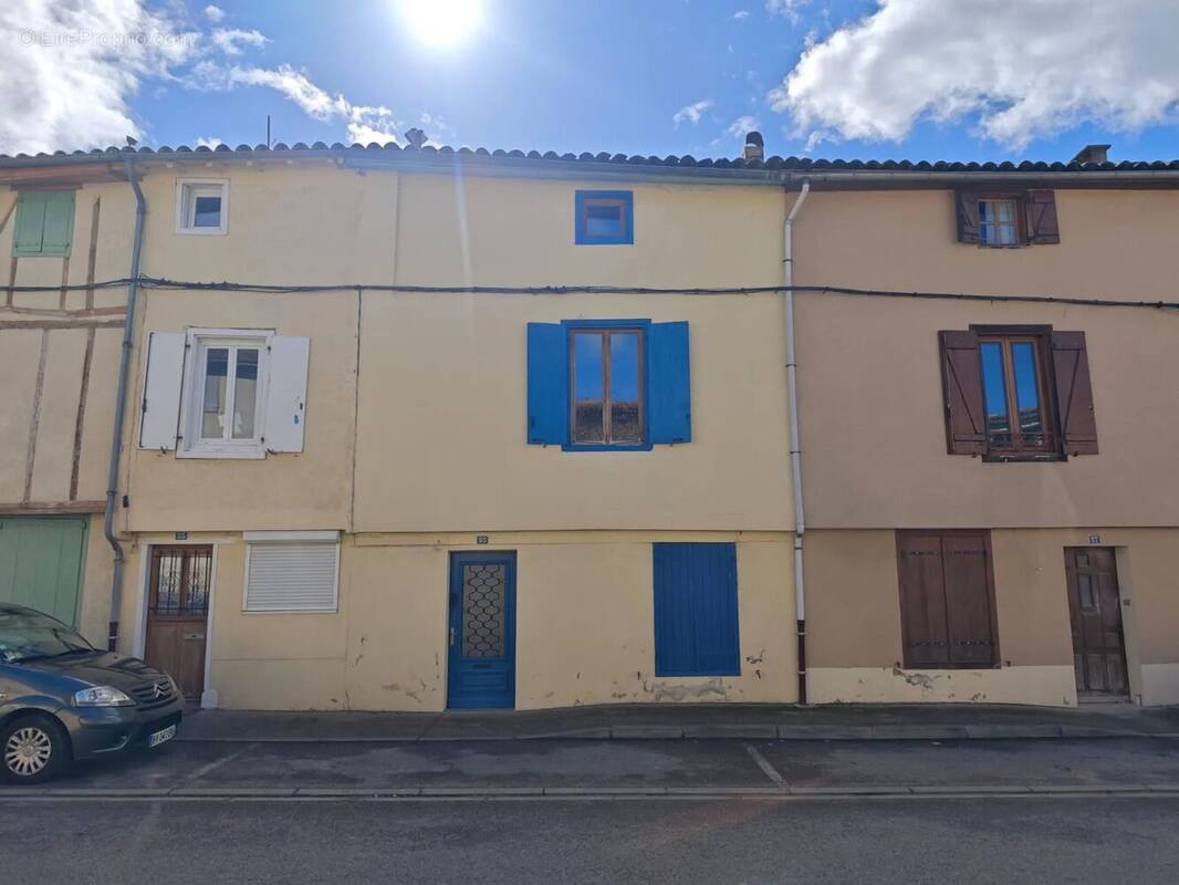 Maison à SAINTE-COLOMBE-SUR-L&#039;HERS