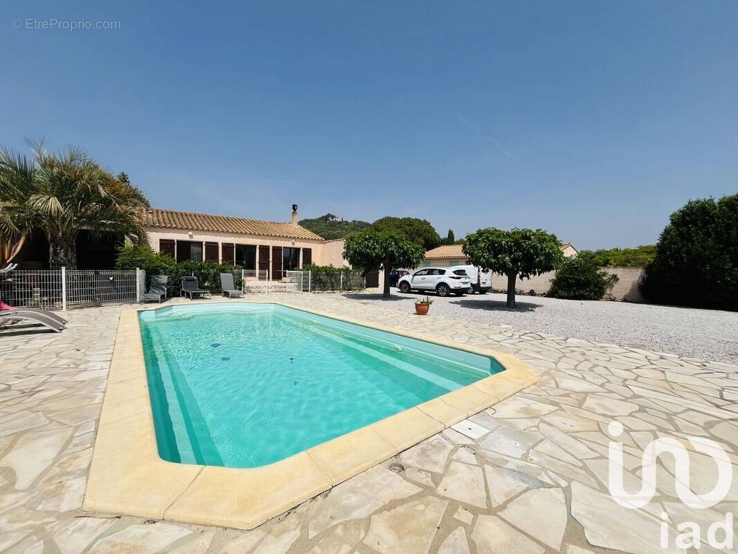 Photo 1 - Maison à ROQUEFORT-DES-CORBIERES