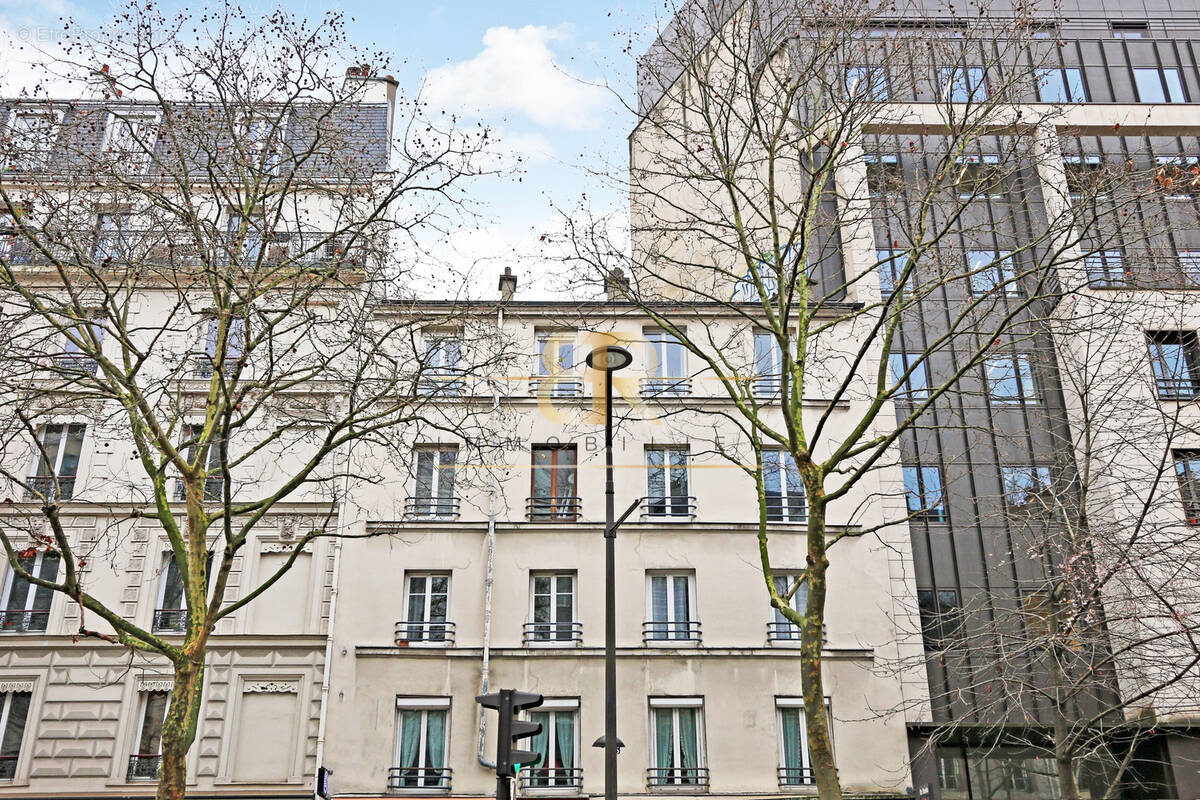 Appartement à PARIS-19E