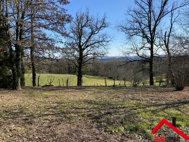 Terrain à DONZENAC