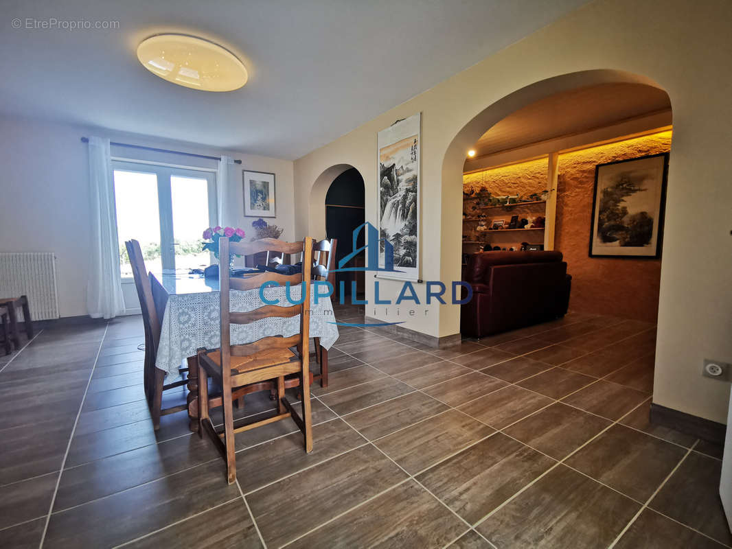 Maison à SAINT-MARTIN-D&#039;ESTREAUX