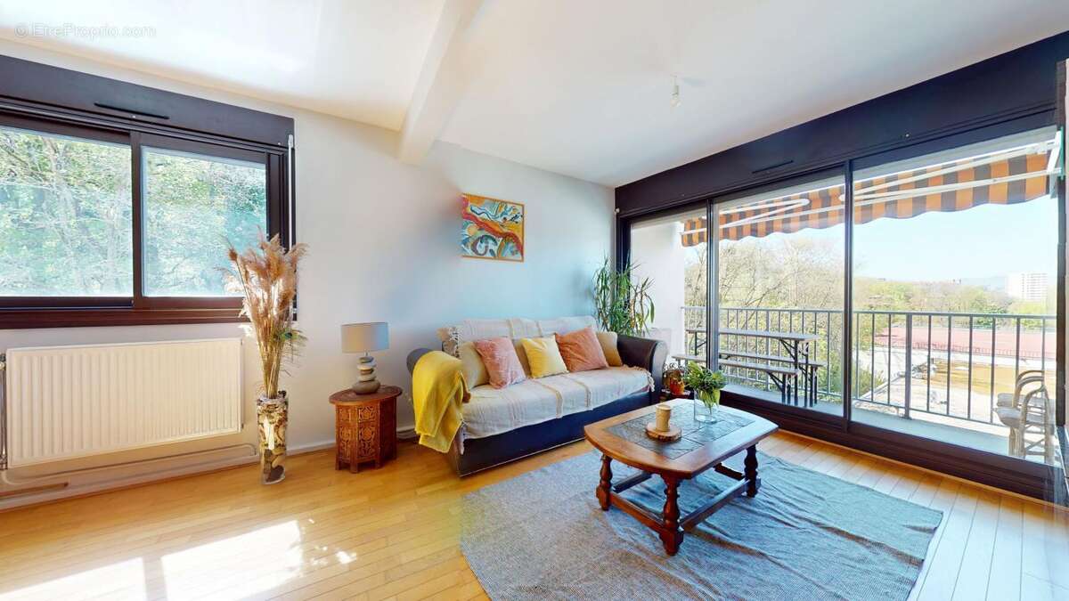 Appartement à LYON-5E