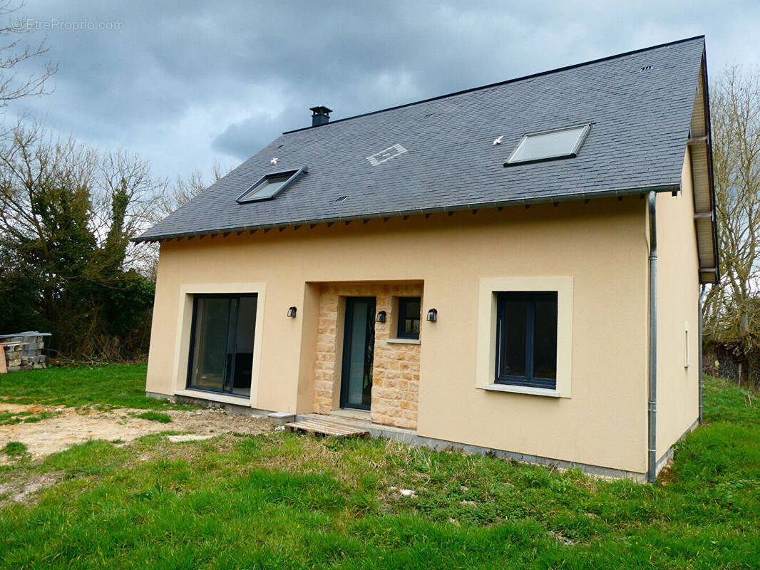 Maison à PONT-L&#039;EVEQUE