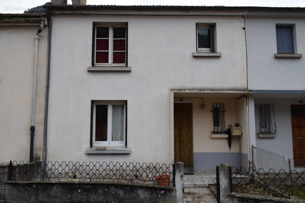 Maison à AXAT