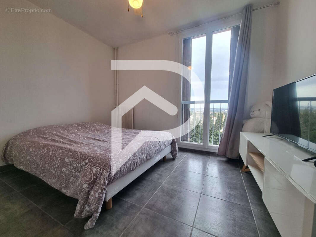 Appartement à PORT-DE-BOUC