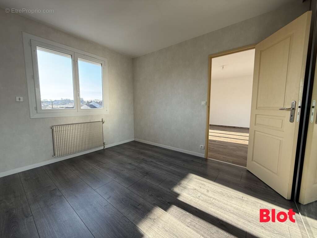 Appartement à SAINT-SEBASTIEN-SUR-LOIRE