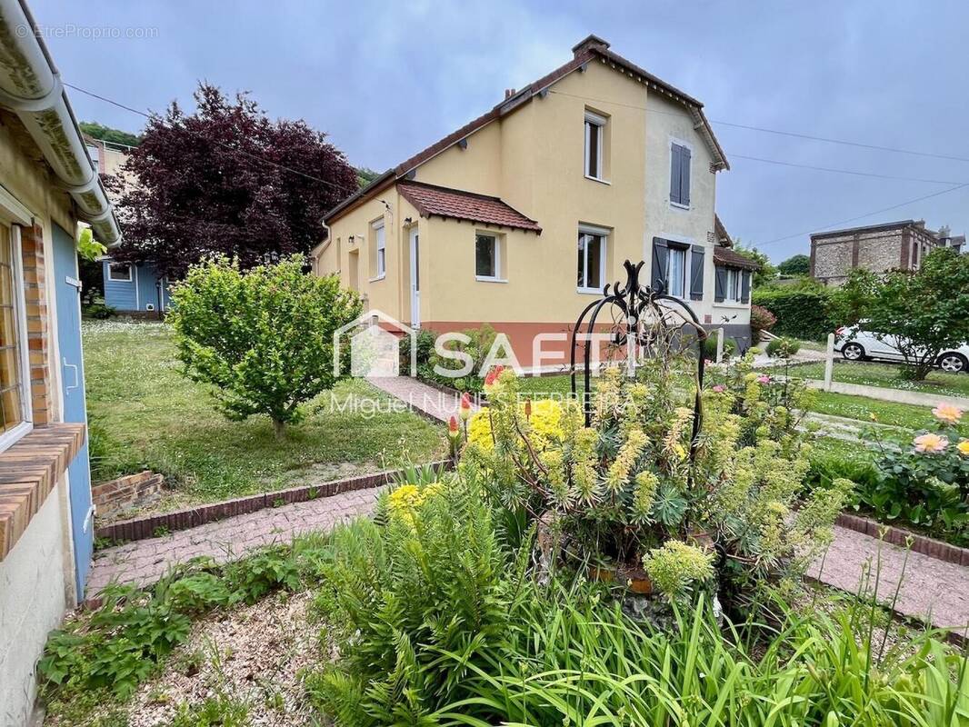 Photo 1 - Maison à GRAND-COURONNE