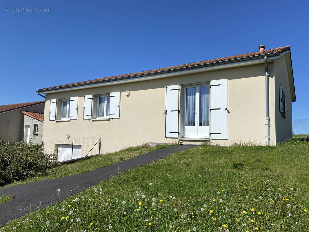 Maison à AURILLAC