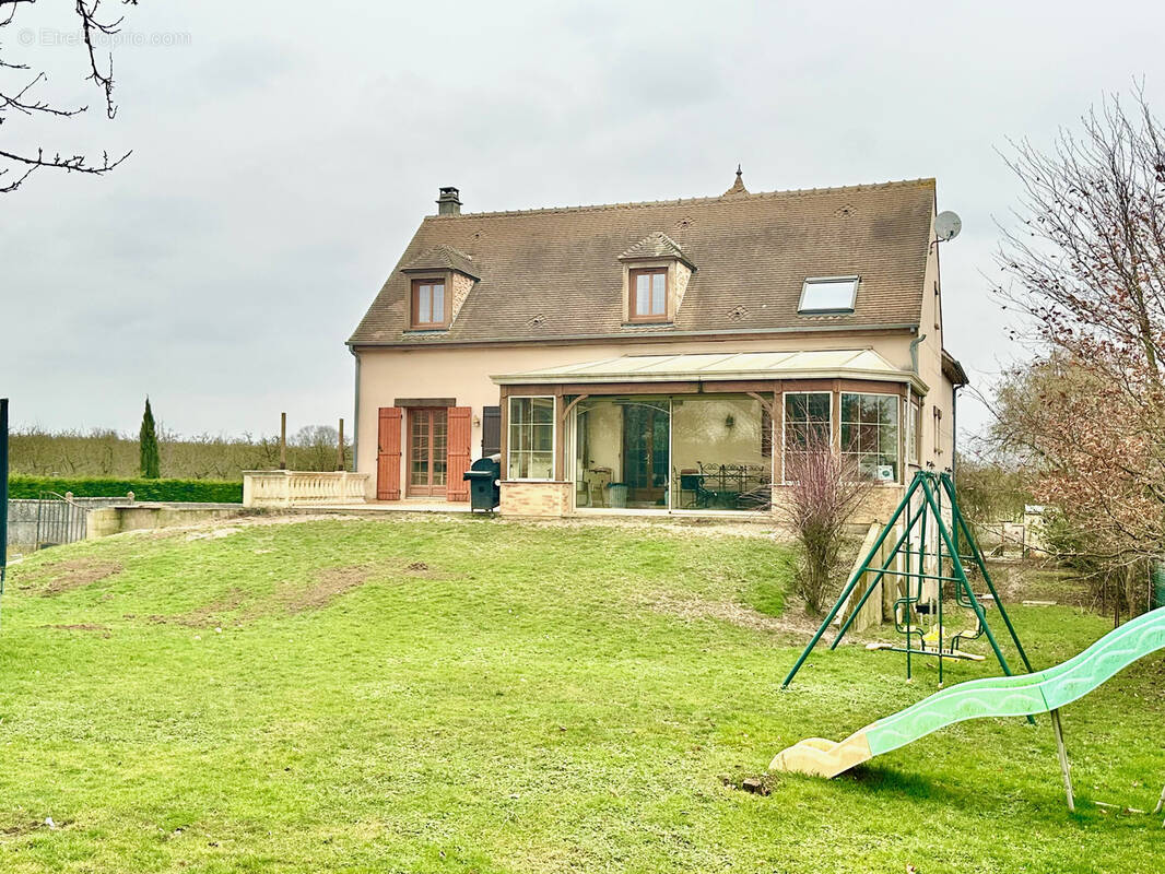 Maison à NANTEUIL-LE-HAUDOUIN