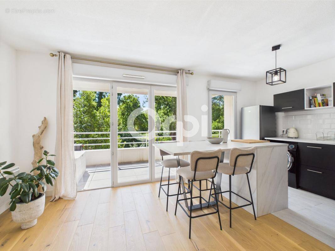 Appartement à MANDELIEU-LA-NAPOULE