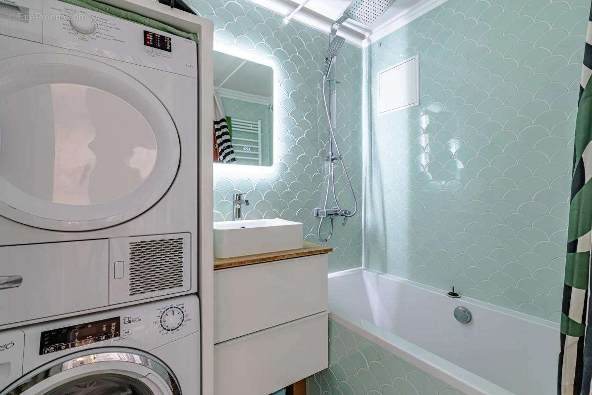 Appartement à PARIS-19E