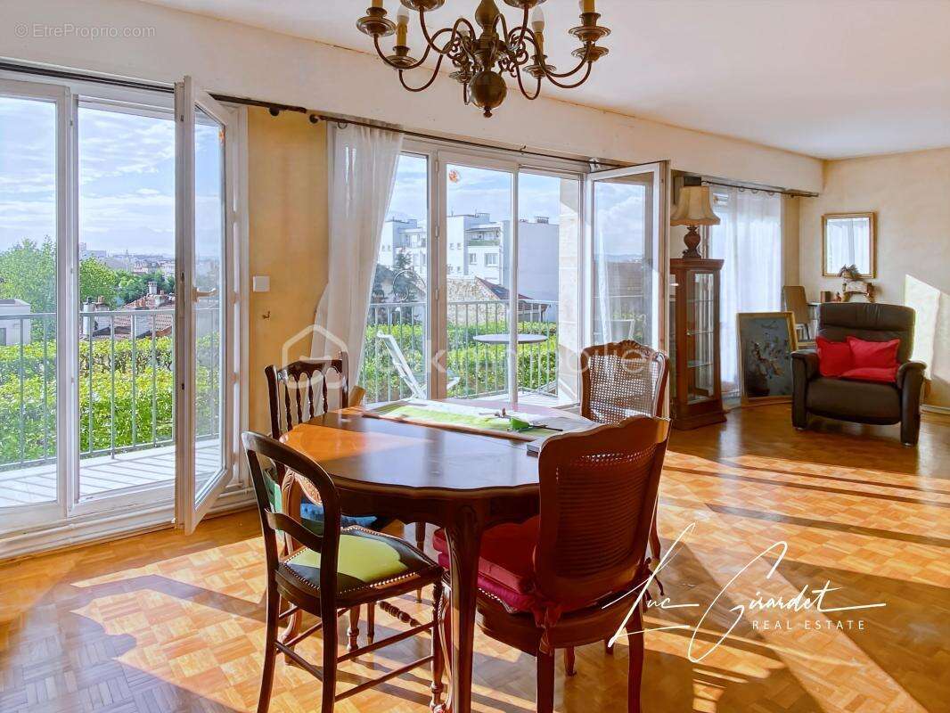 Appartement à SAINT-MAUR-DES-FOSSES
