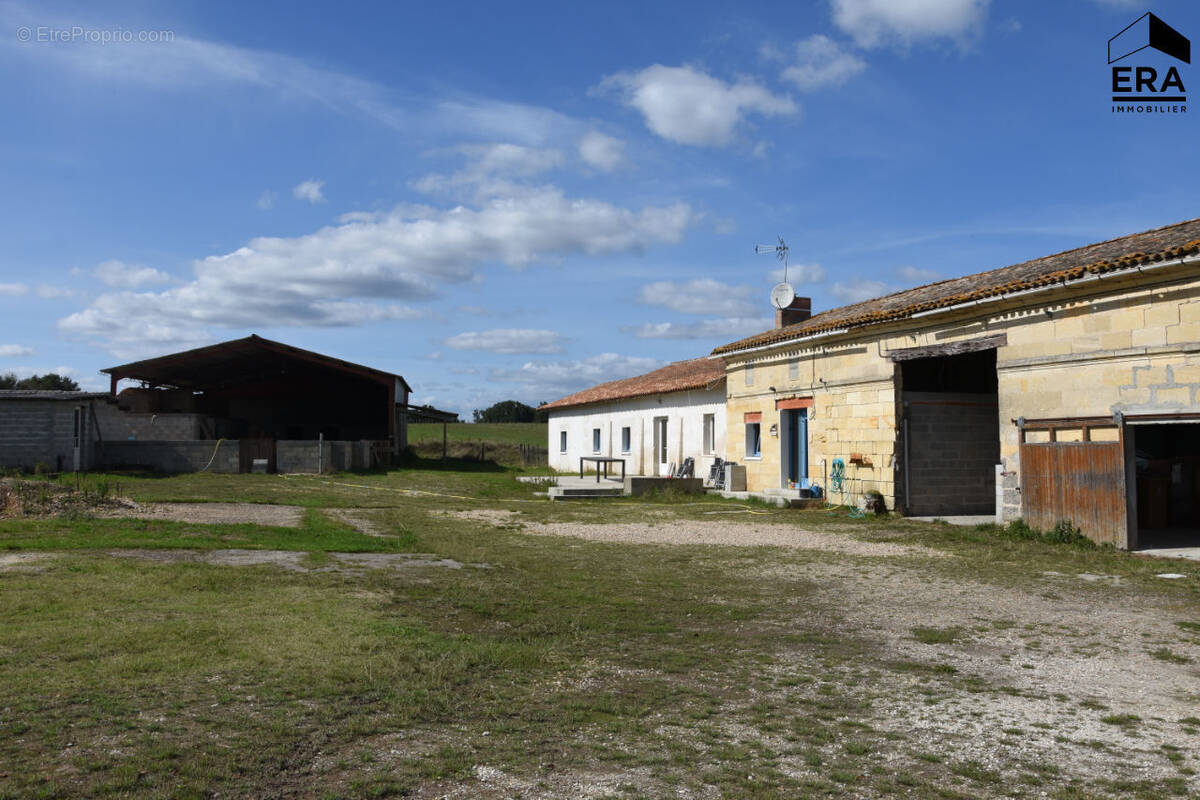 Maison à MONTPON-MENESTEROL