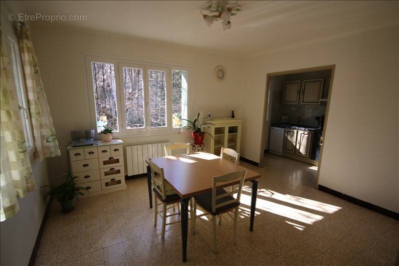 Maison à MALAUCENE